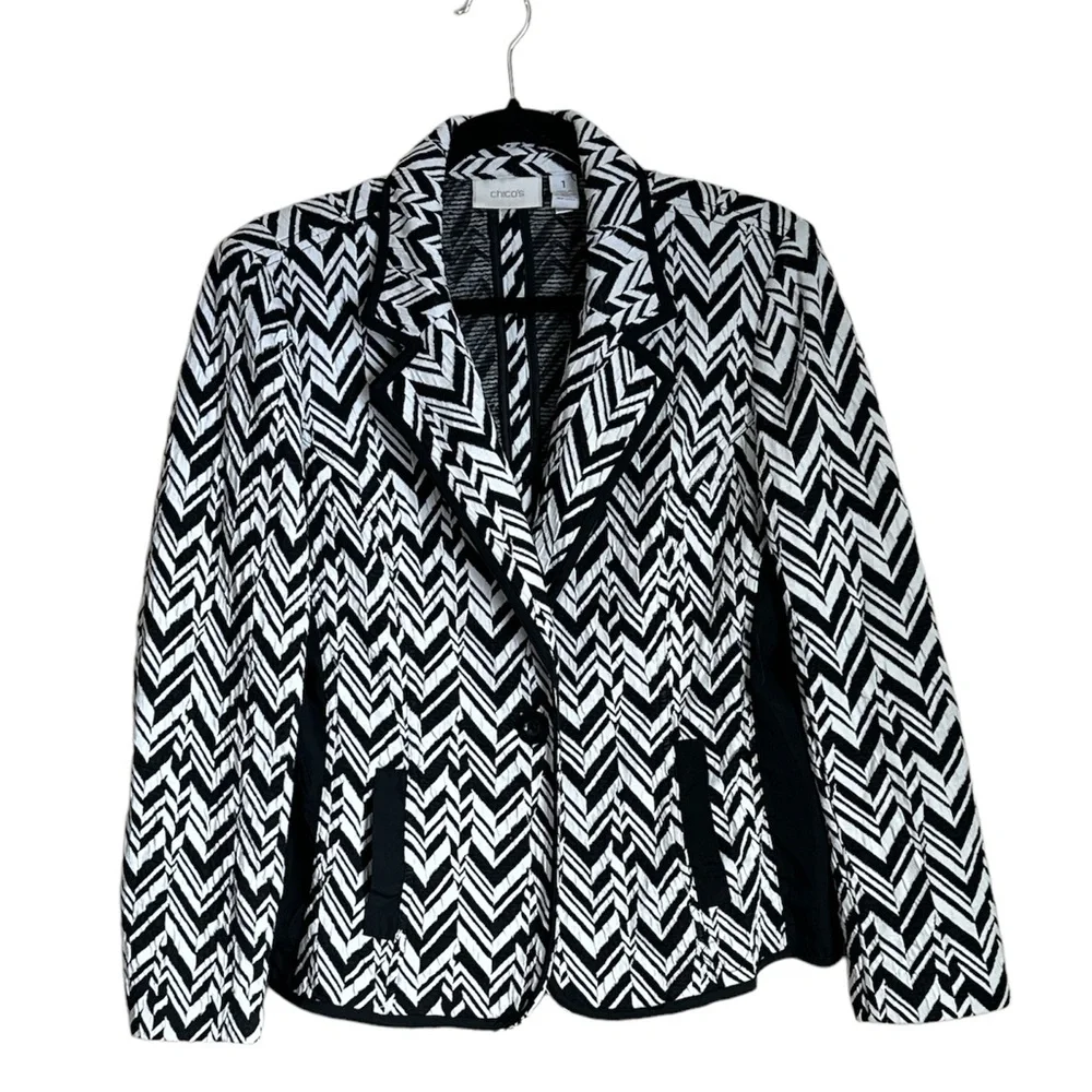 Chico’s Textured Pattern Blazer - Picture 1 of 10